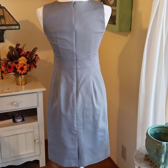 NWOT Ann Taylor Gray Sheath Dress Coastal Grandma Normcore Beigecore - Picture 8 of 15